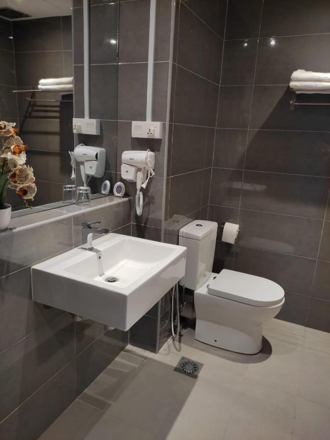 Seaview Studio With King Bed At Imperium Residence, Kuantan Ngoại thất bức ảnh